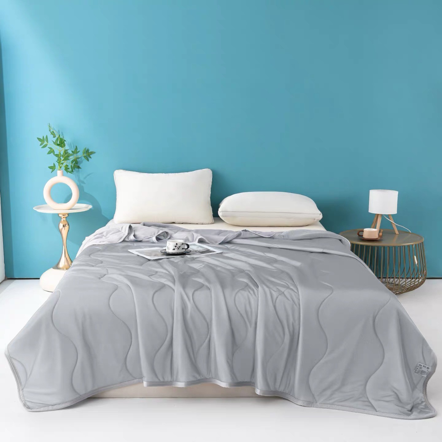 Cooling Blanket Hot Sleepers - Selimut Tipis yang Ringan dan Bernapas