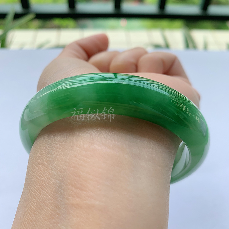 Gelang Giok Es dari Tambang La - Lighting ulasan dan harga